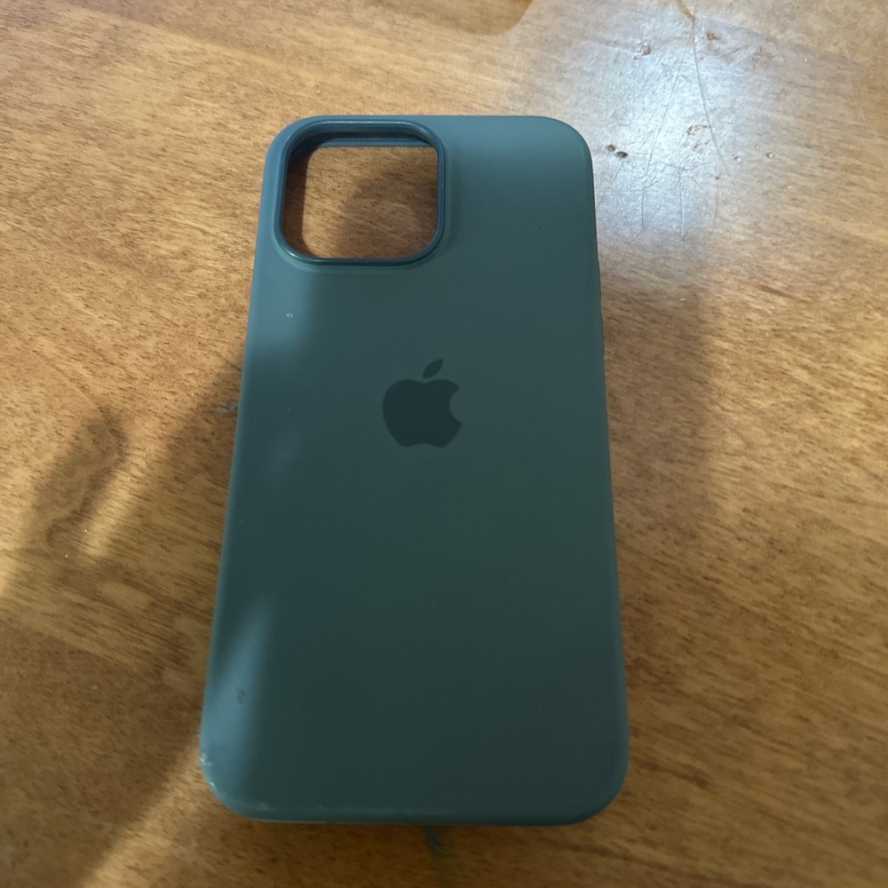 Apple Forest Green iPhone Cover